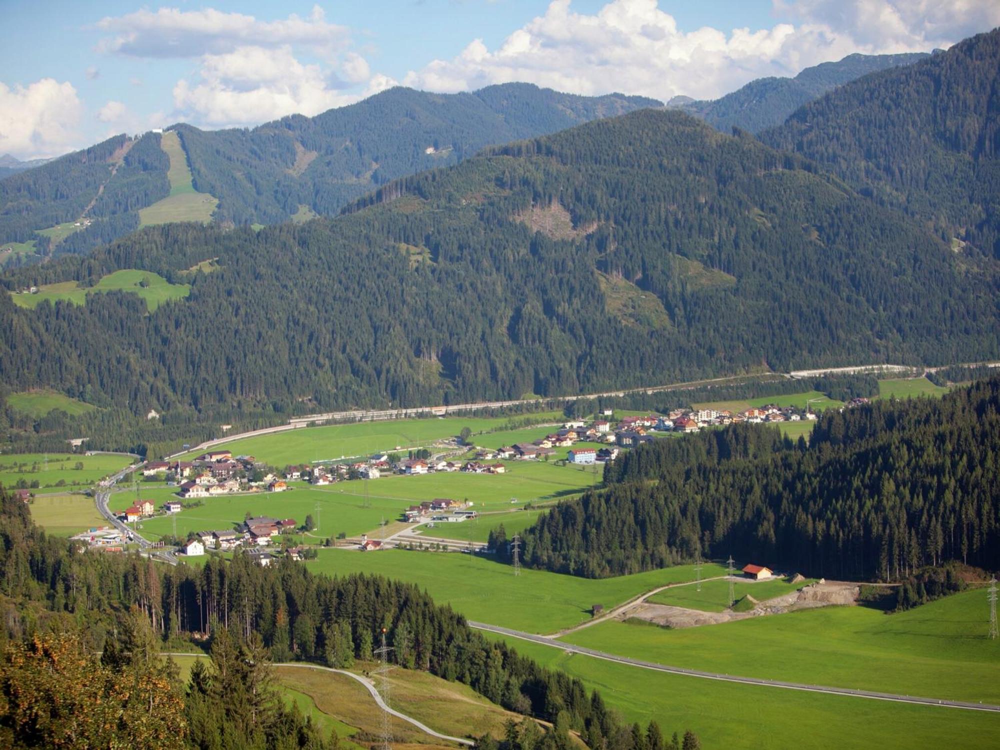 Apartment In Sankt Johann Im Pongau Near Ski Area Wagrain Εξωτερικό φωτογραφία